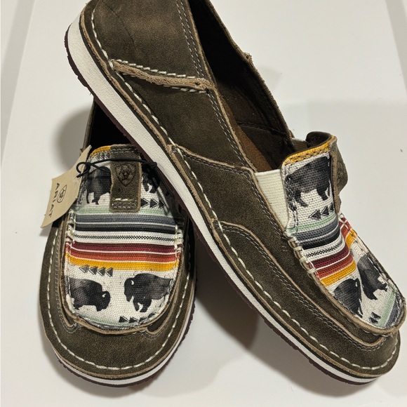 Ariat Shoes - Ariat Cruiser Women's Slip-On Buffalo Print Leather Shoes Natural Taupe Size 8.5